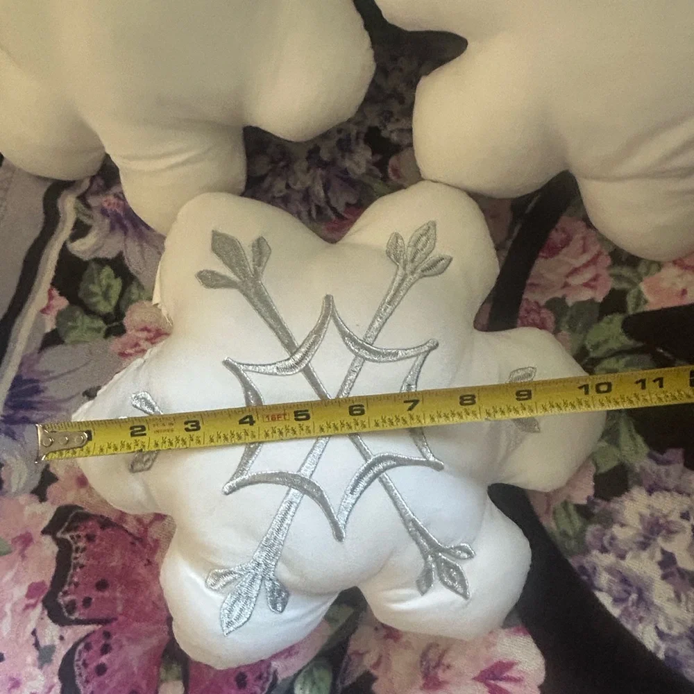 5/$25 Abrand White and Silver Snowflake Blossom Holiday Pillow Set